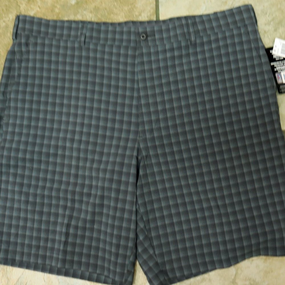 PGA Tour  Size-40 Golf Shorts NWT Stretch Gray Black Blue Plaid